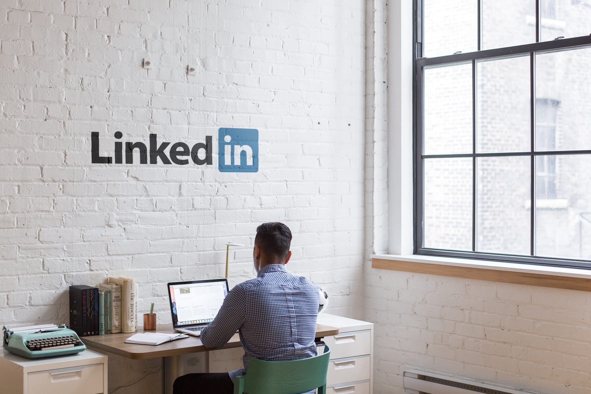 Benefits of Using LinkedIn for Sales Prospecting Tool post thumbnail image